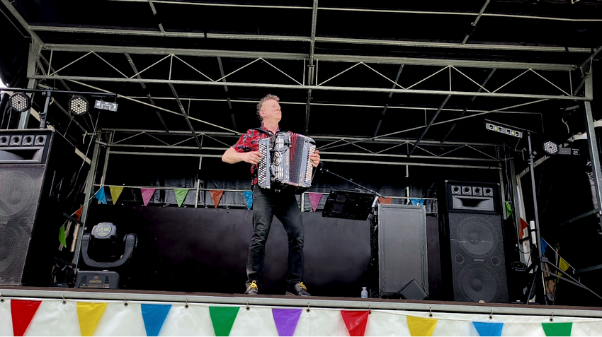 Guinguette accordéon en extérieur